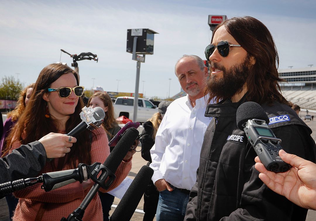 Tiney Ricciardi interviewing Jared Leto